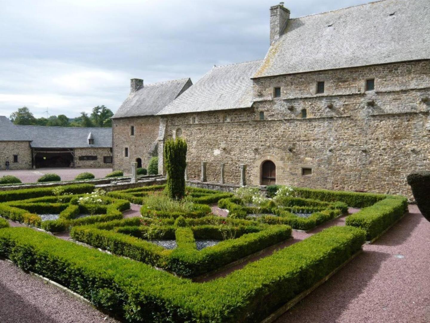 Hambye Decouverte D'Un Haras Proche Du Mont St Michel מראה חיצוני תמונה